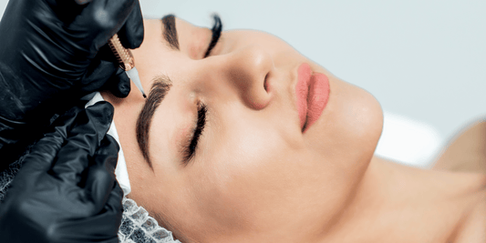 Permanent Make-up vs. herkömmliches Make-Up: Der ultimative Vergleich
