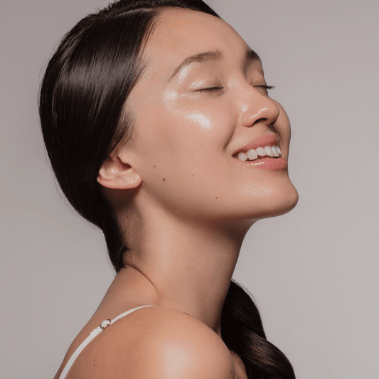 The Rise of Glass Skin: Strahlende Haut im Fokus